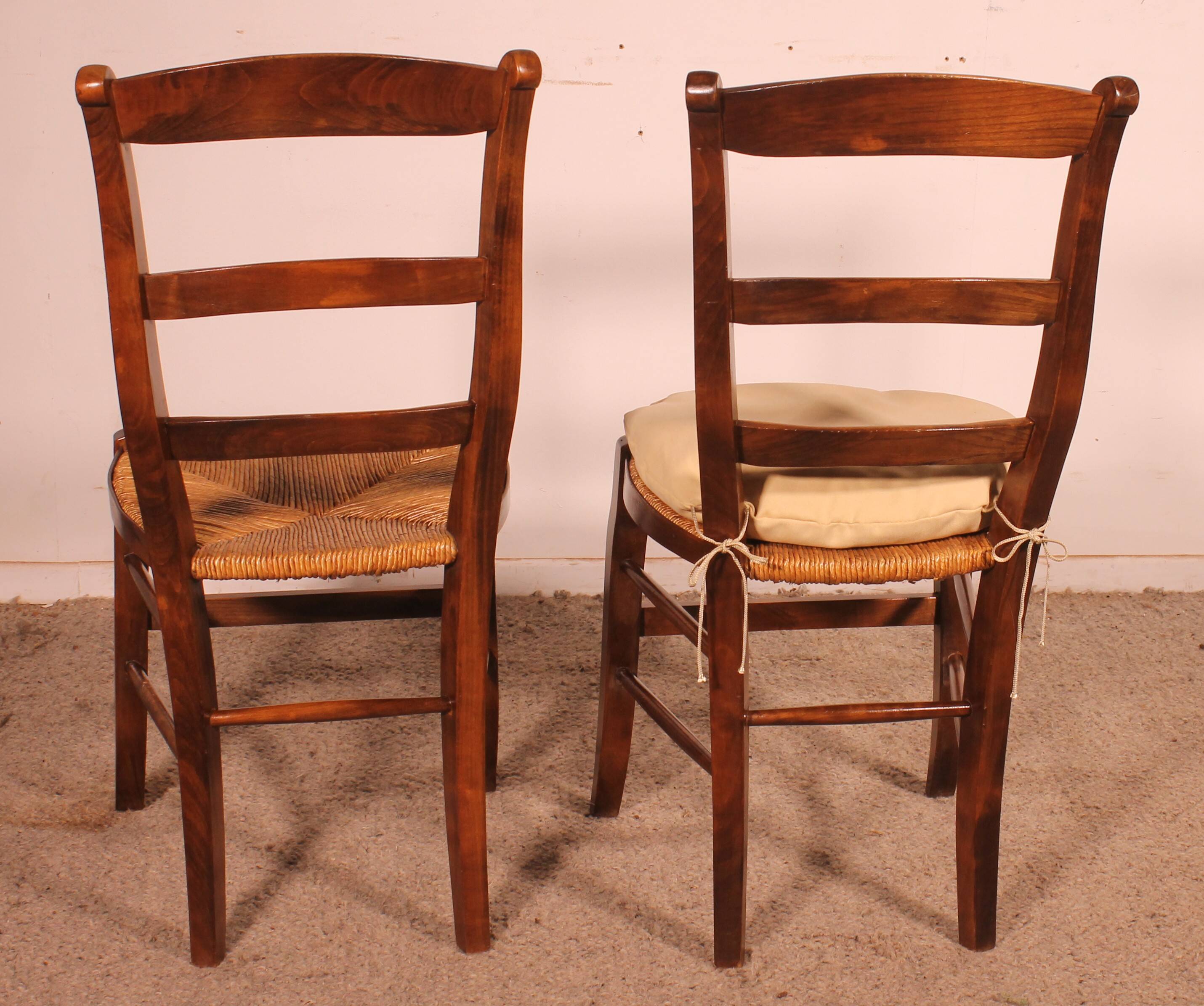 série de 8 chaises paillées en merisier