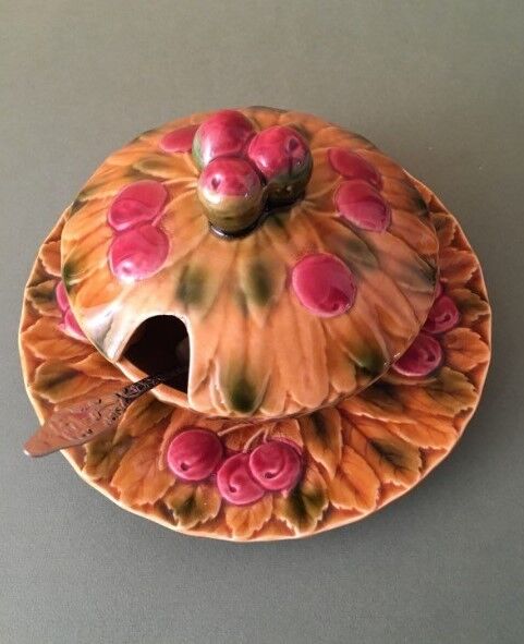 Jam in slip, Sarreguemines earthenware