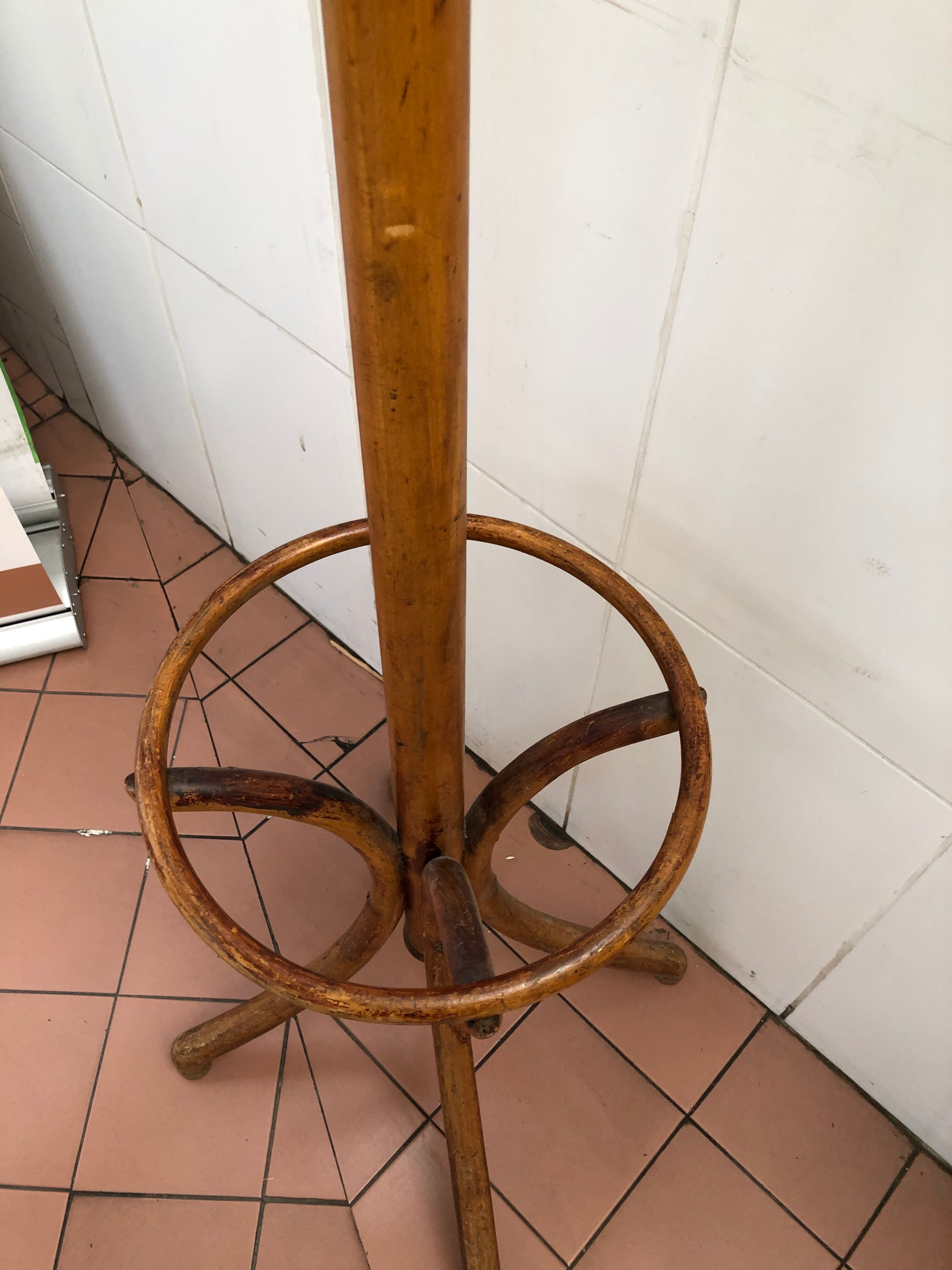 Old parrot coat holder Thonet vintage