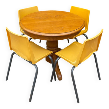 Vintage 70s table and 4 chairs set