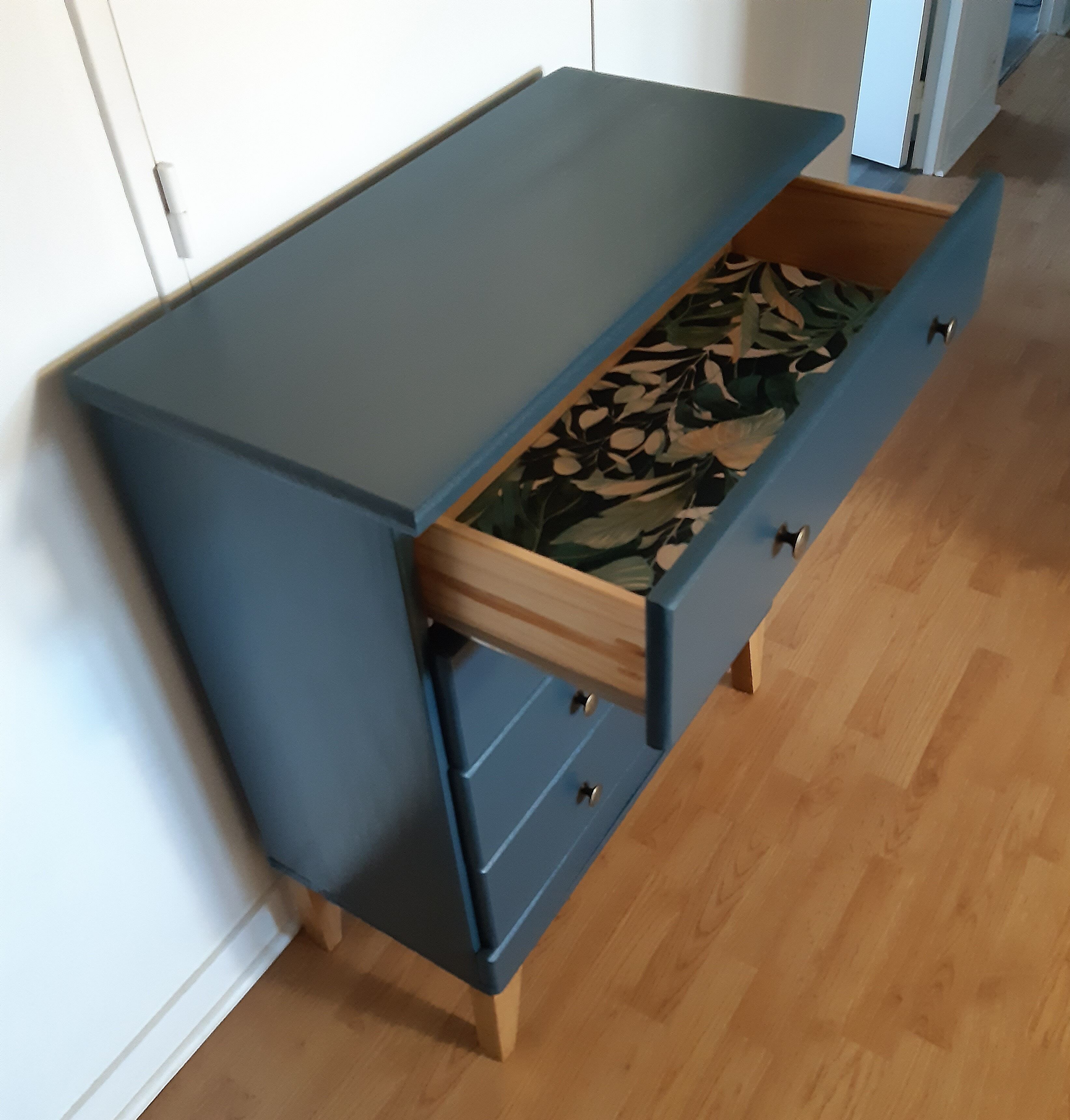 Commode scandinave bleu ganne