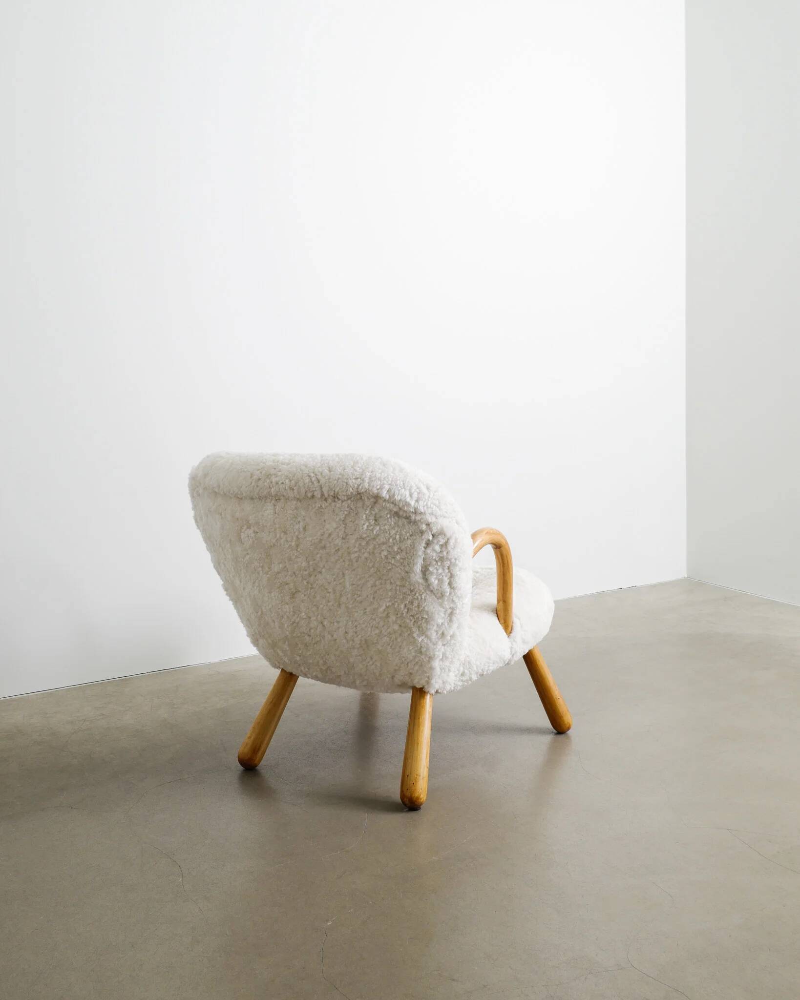 DANISH "CLAM CHAIR" BY ARNOLD MADSEN IN WHITE SHEEPSKIN, 1940s