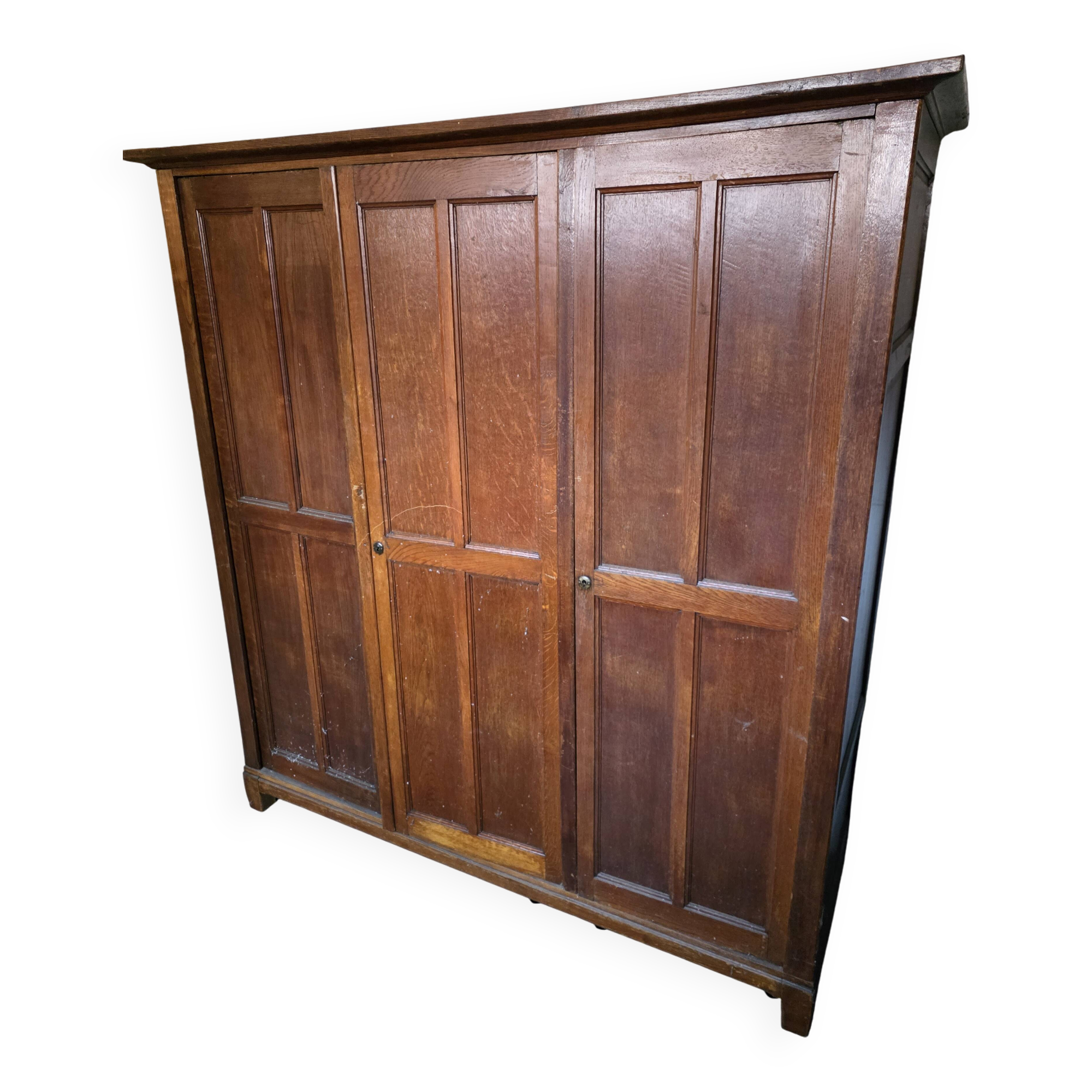 3-door workshop cabinet in solid oak