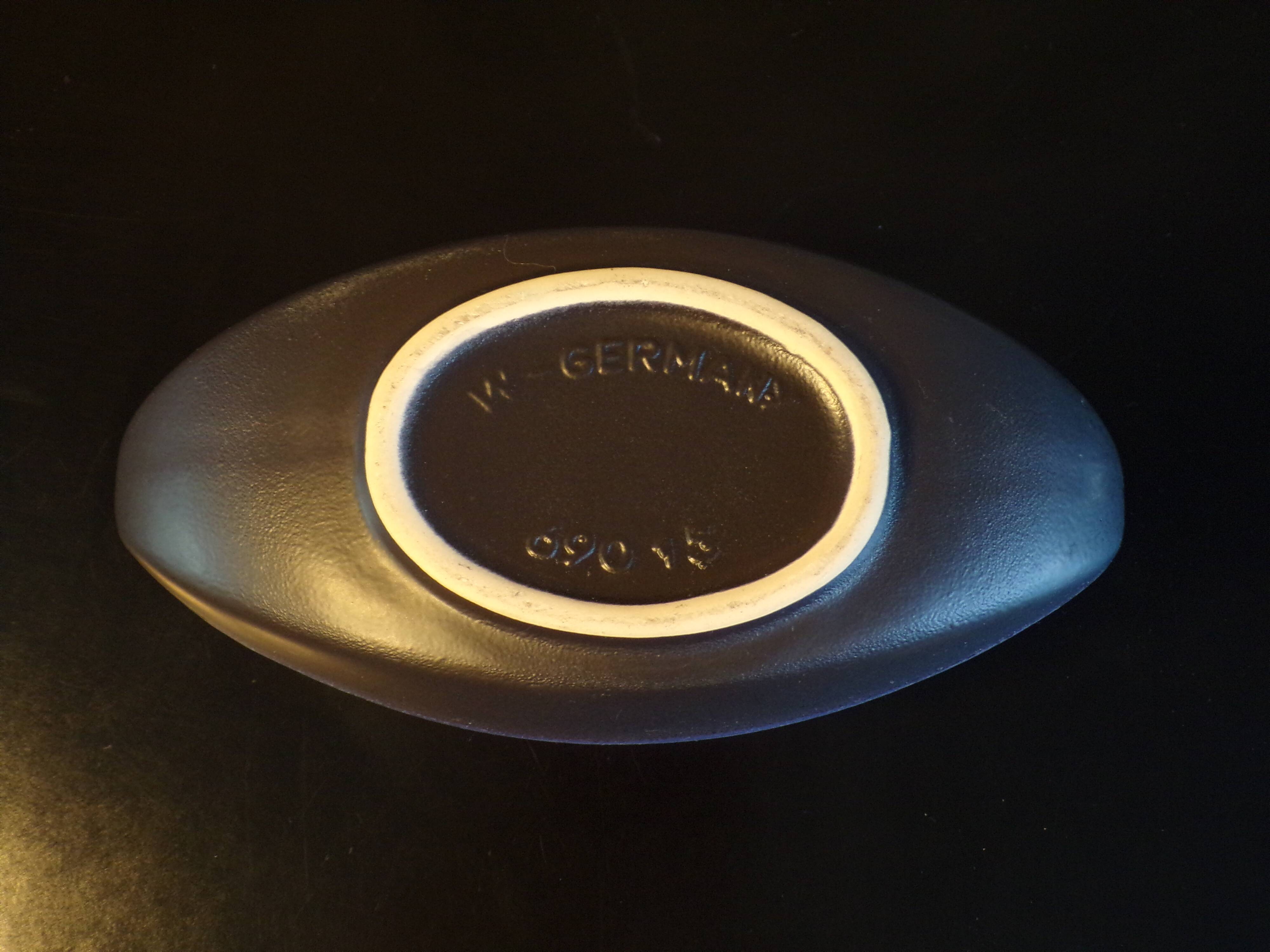 Bay 690-15 ball vase