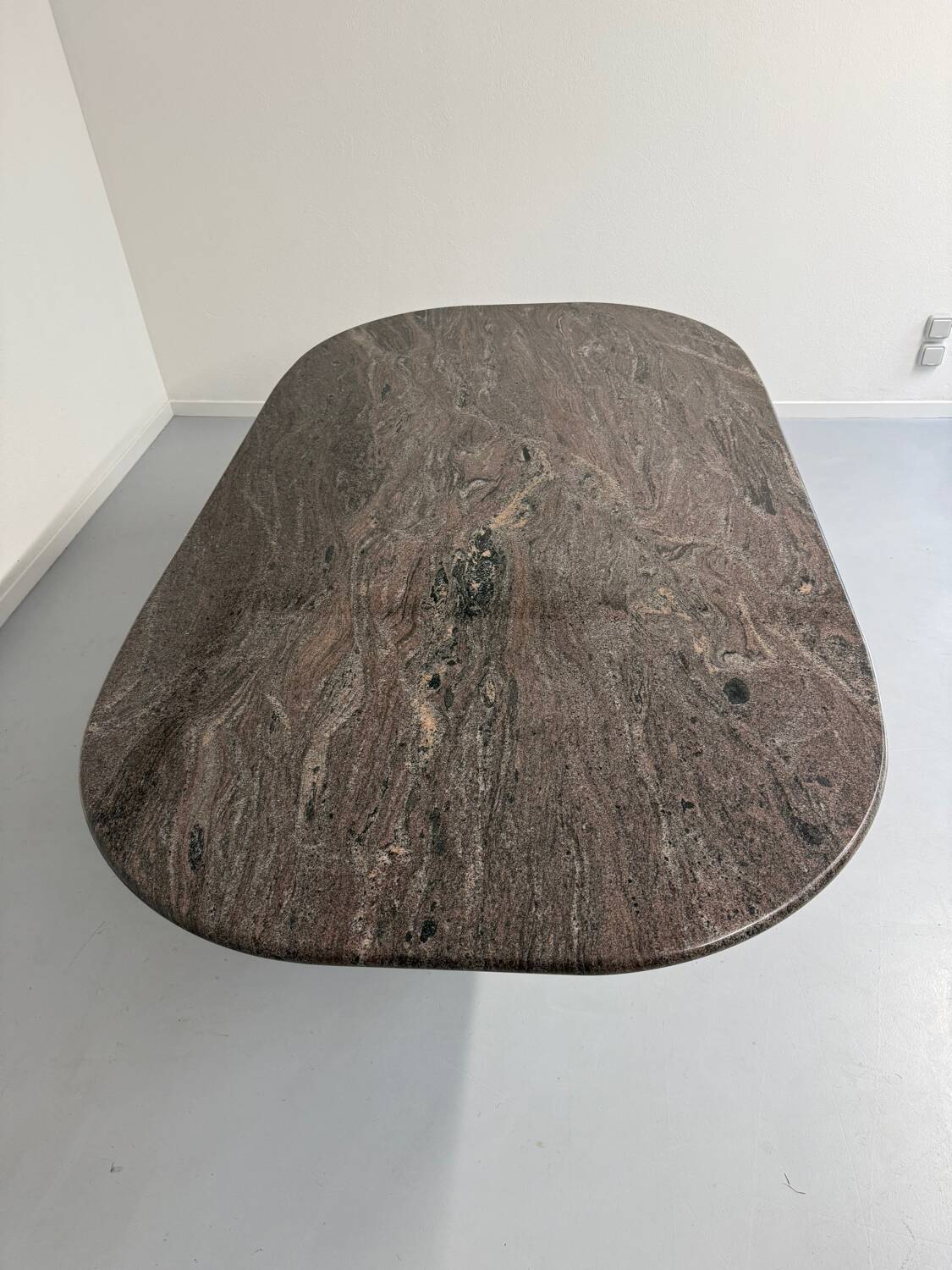 Vintage 80s Italian design marble dining table