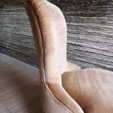 Small armchair toad in taupe velvet