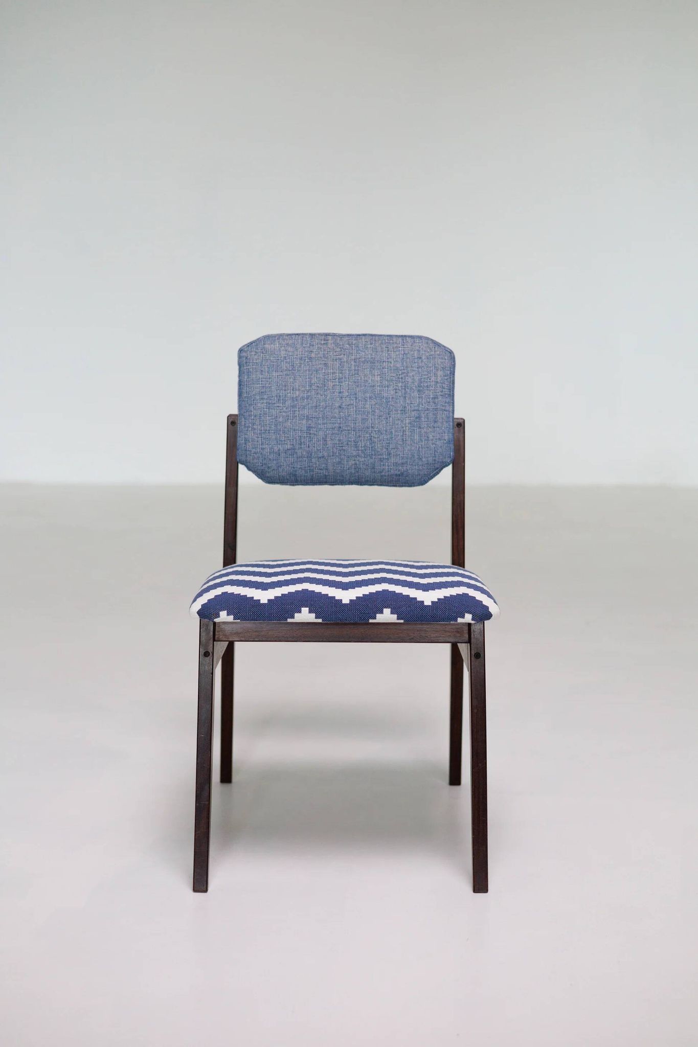 Set of six Italian mid-century dining chairs, 1960s
