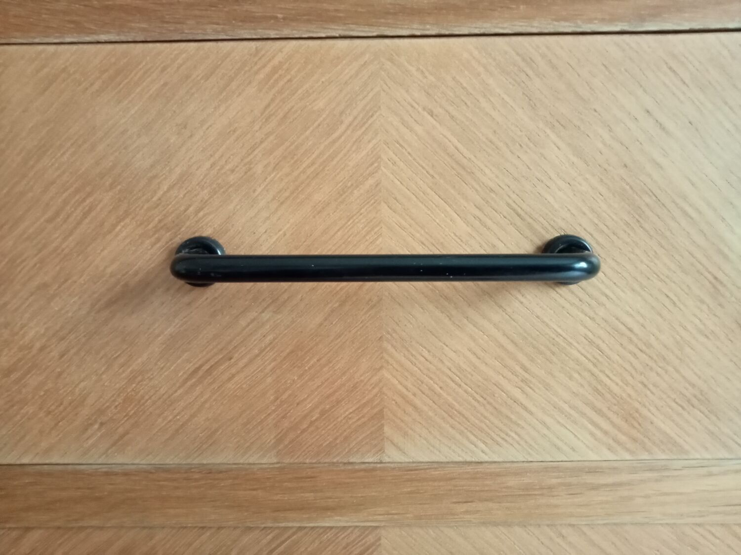 Vintage chest of drawers