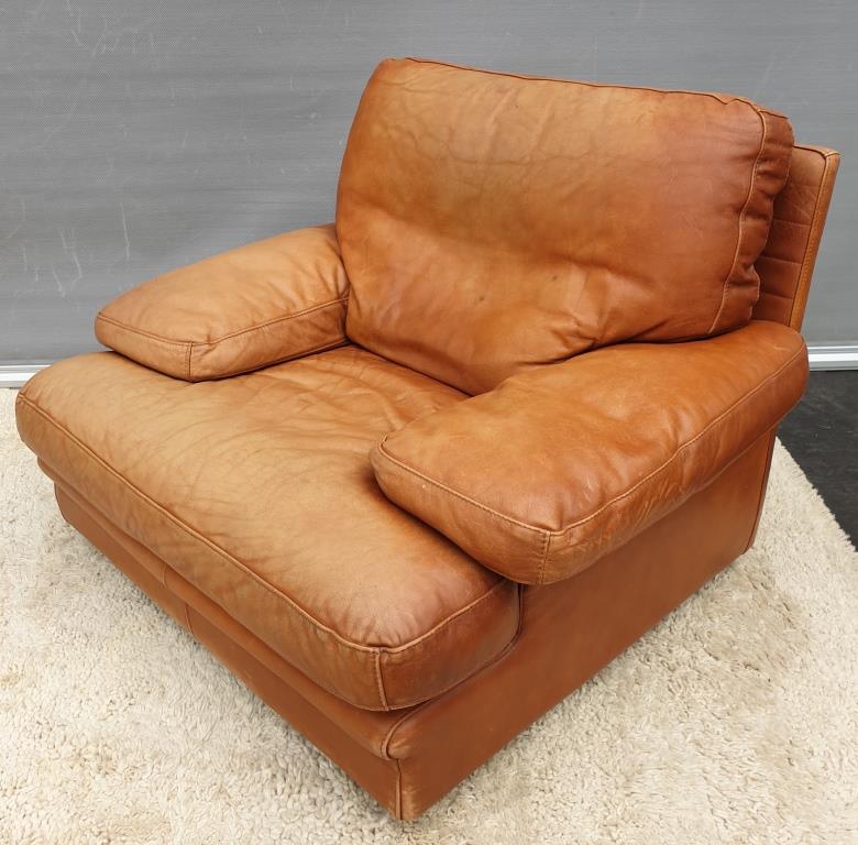 Fauteuil club lounge cuir cognac design 1970