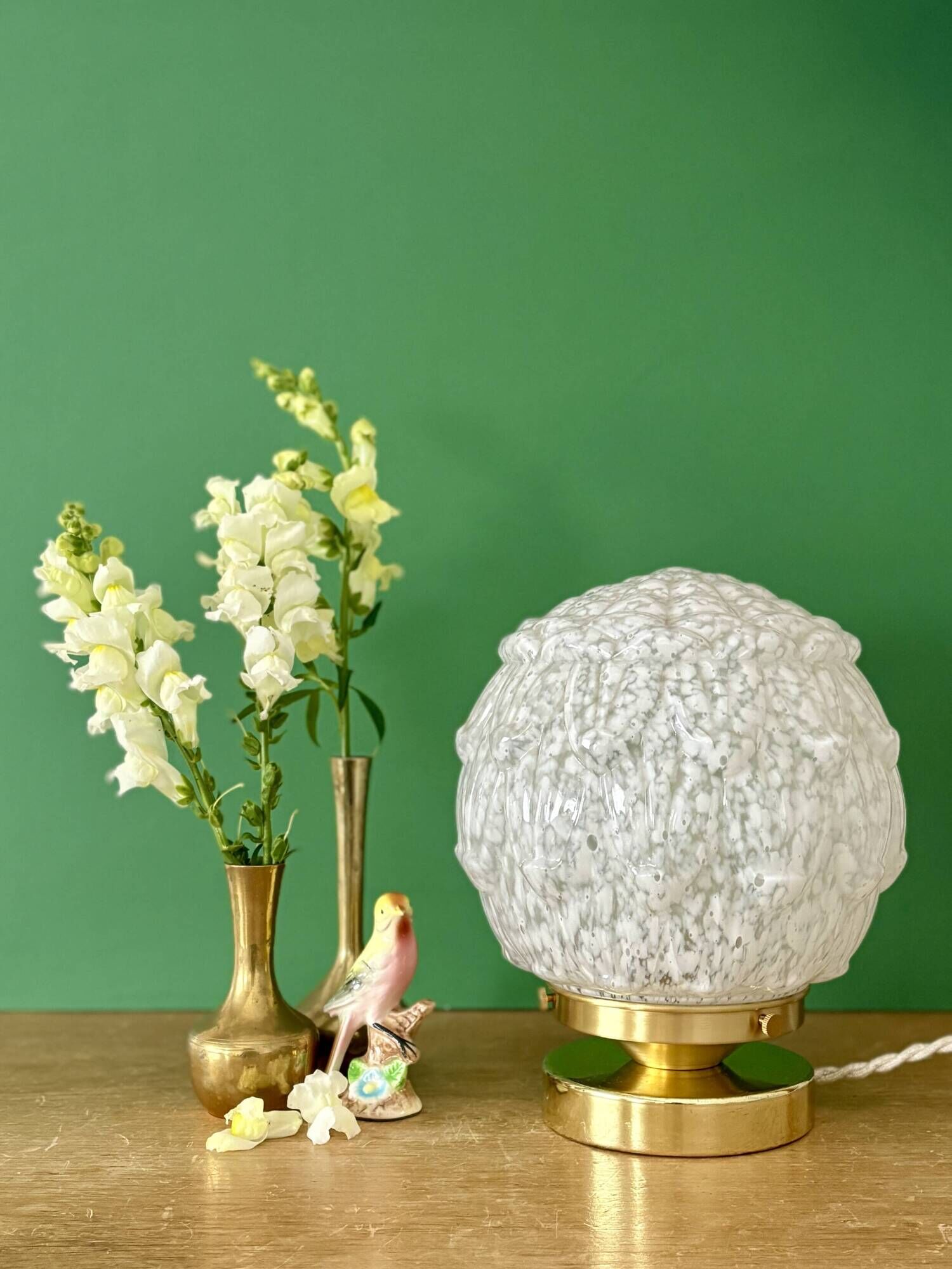 Vintage Art Deco globe table lamp in white Clichy glass