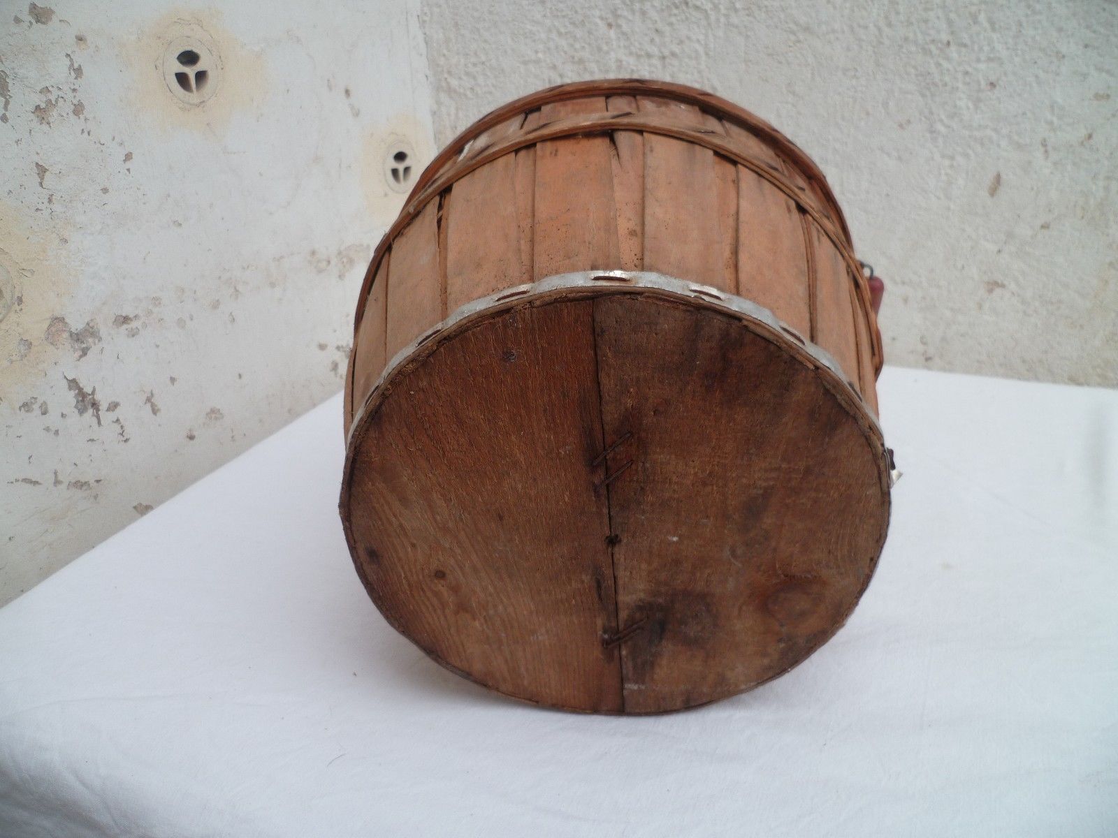 Old lady jeanne 10 liters in wood and straw
