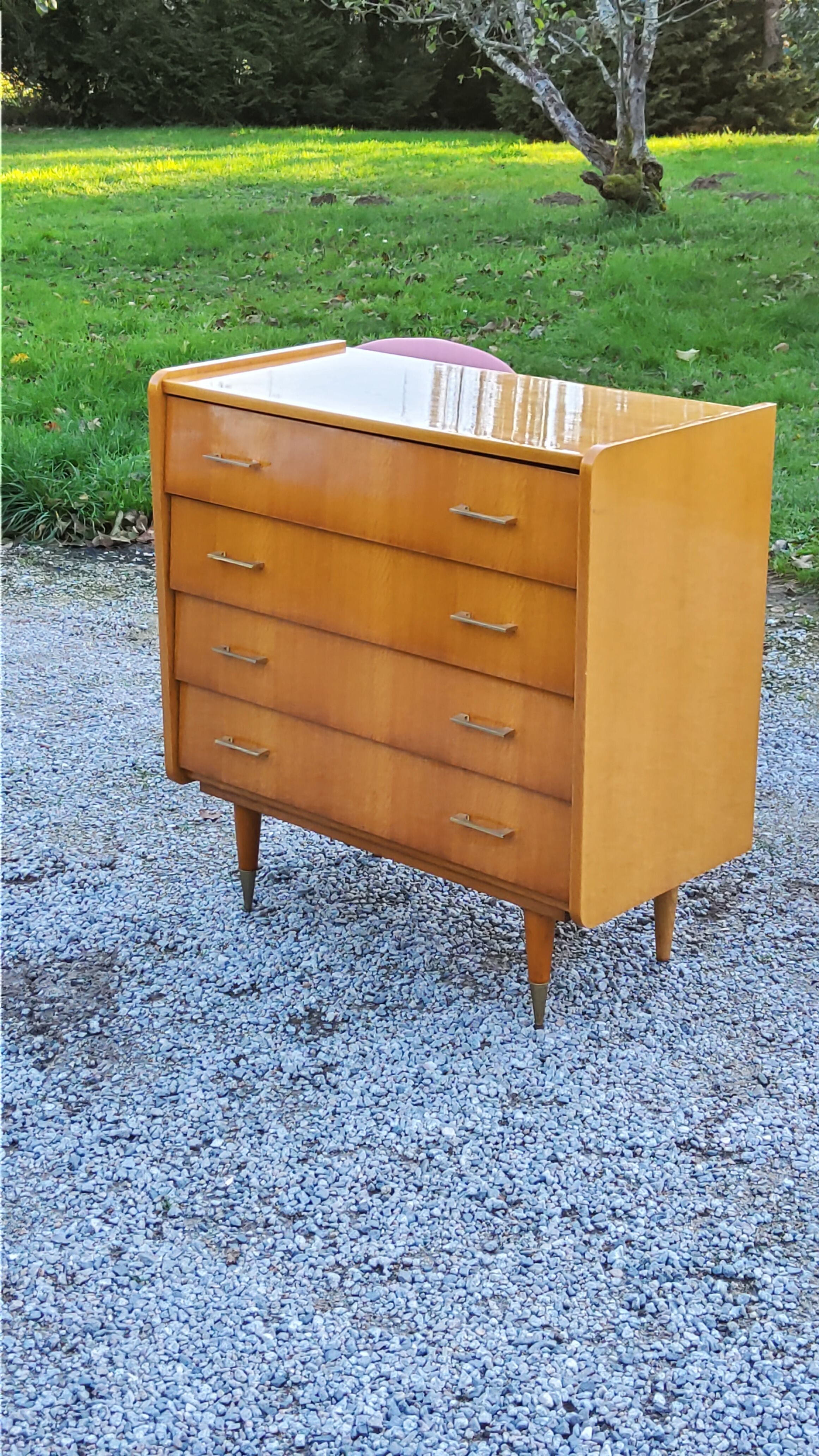 Vintage chest of drawers from the 60s in blond oak 4 drawers conical feet