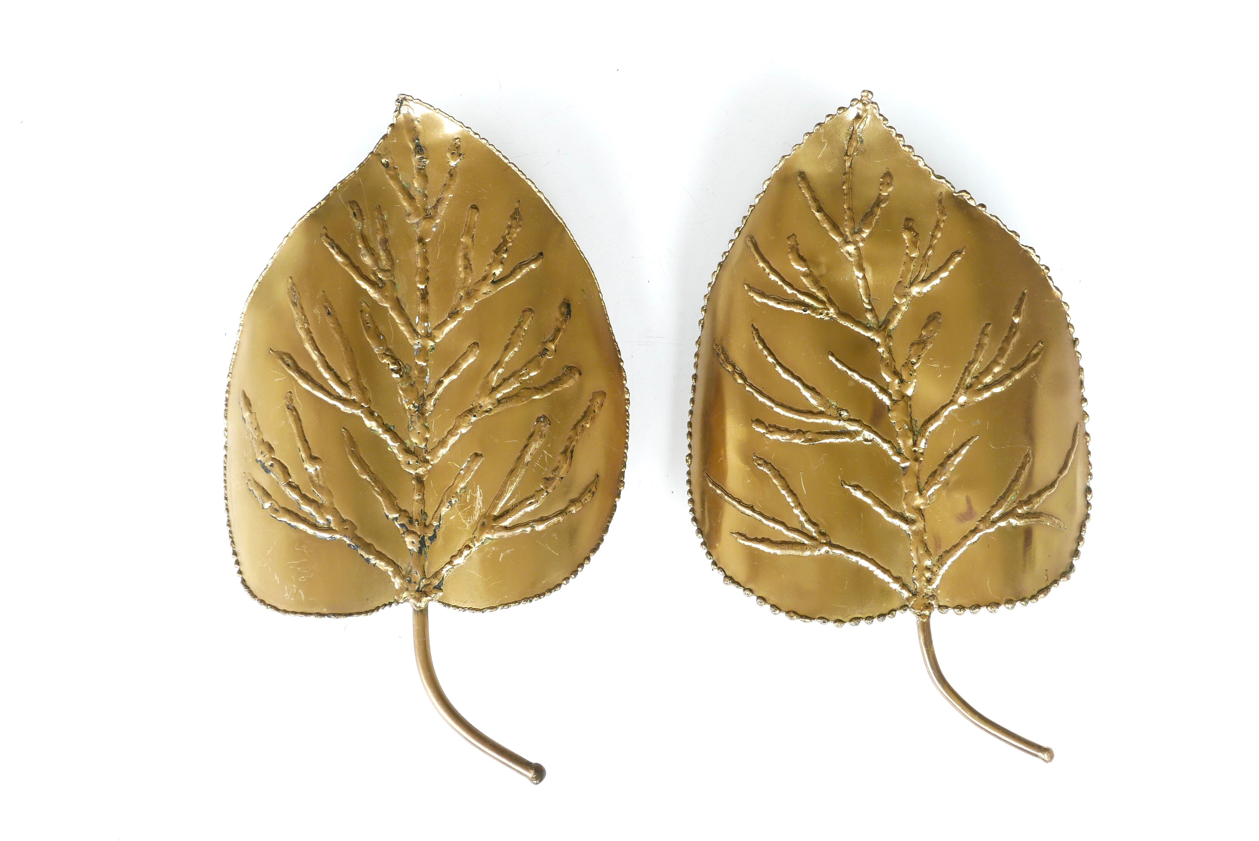 Pair of brass "leaf" wall lamps, 70s