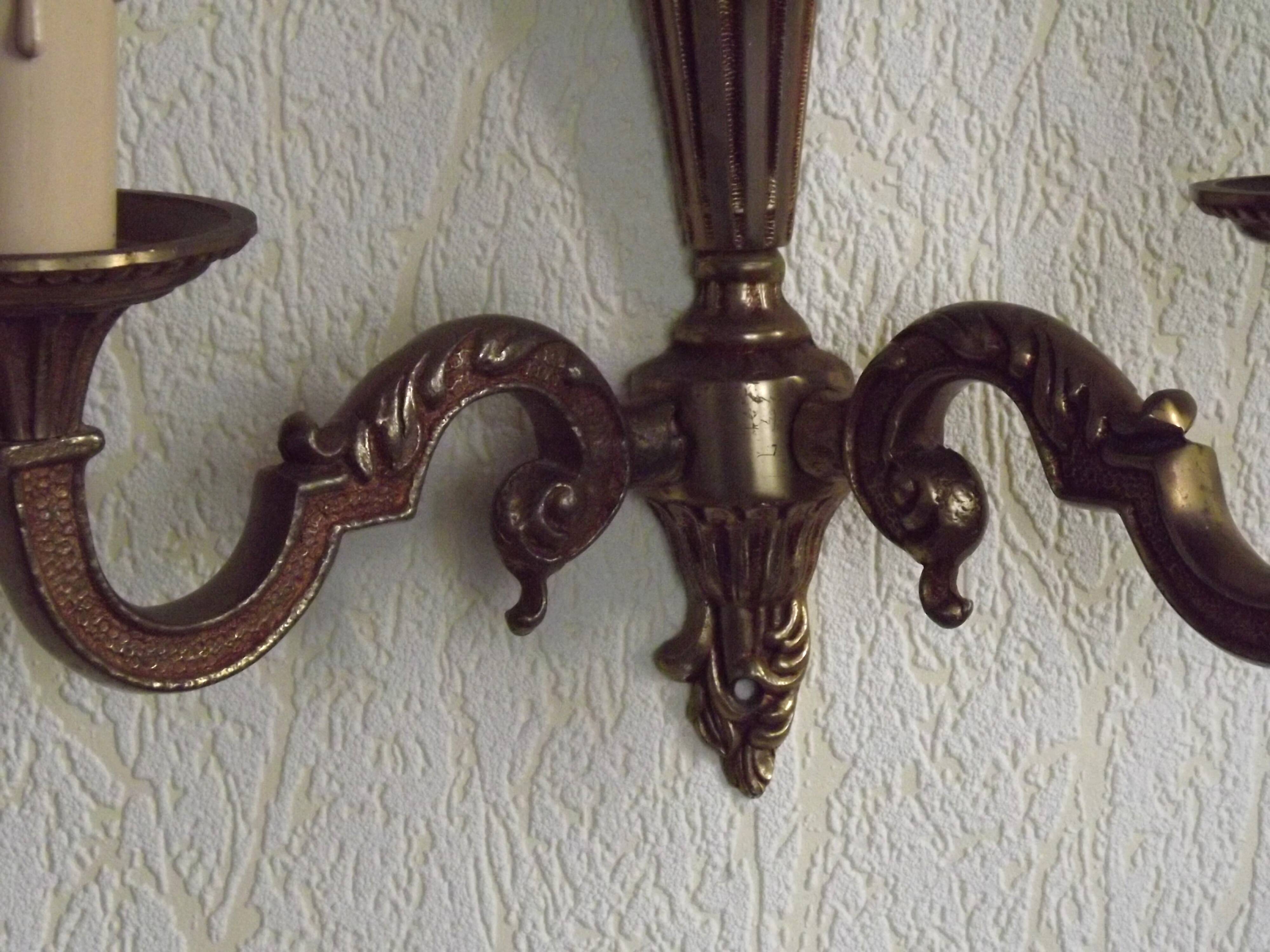 Pair of double Empire wall sconces in bronze from the French period with flame 5160.