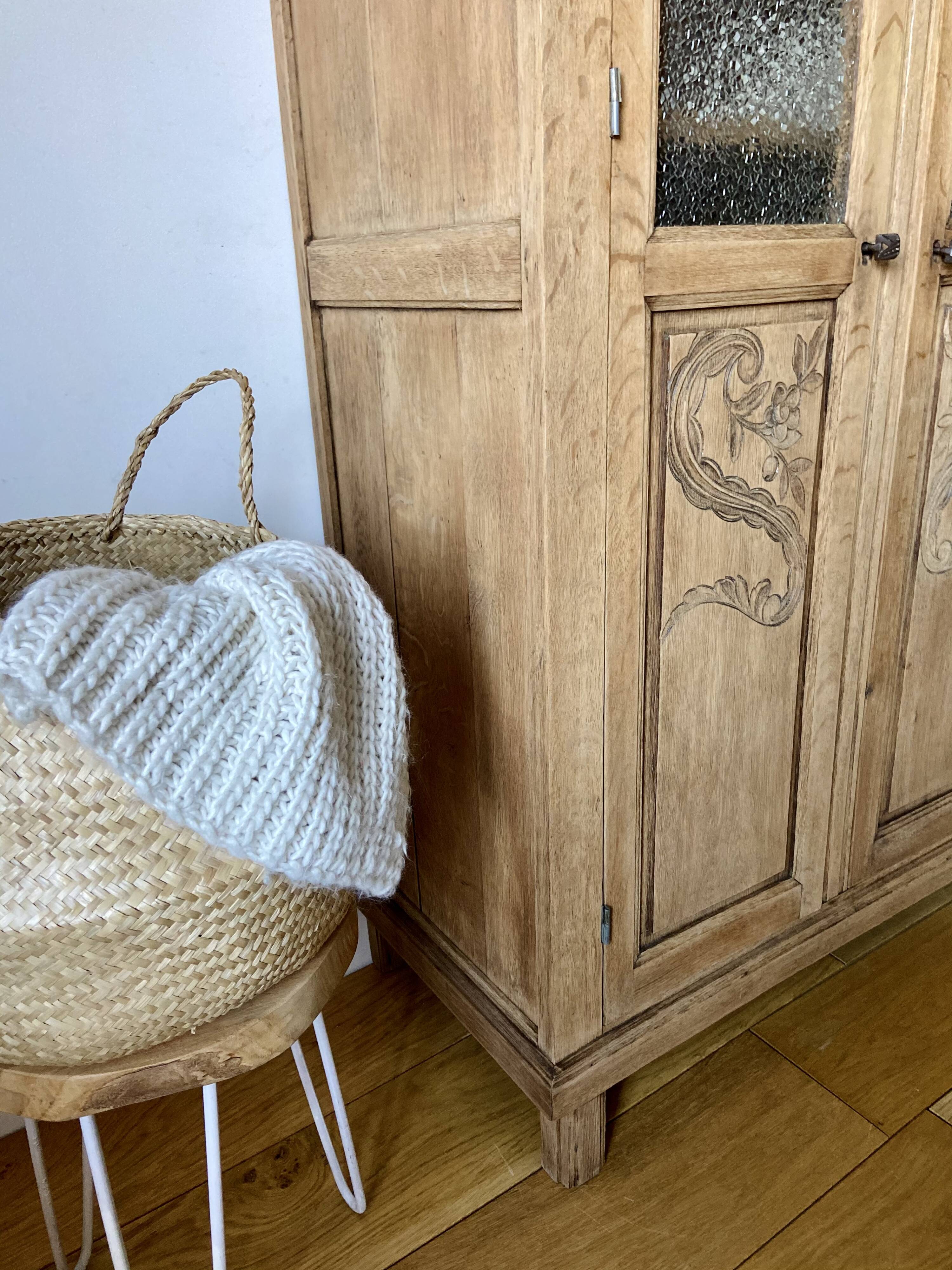 Art deco cabinet showcase