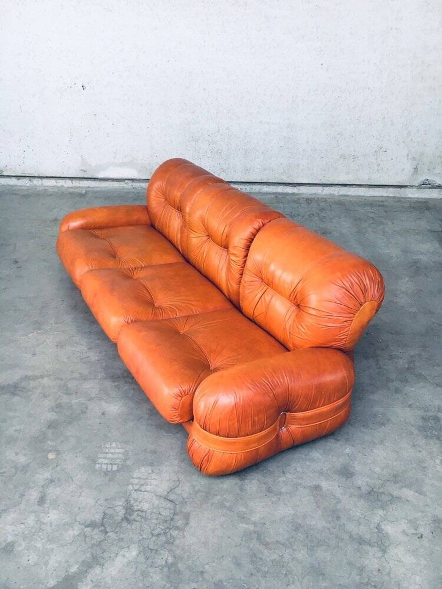 Mid-Century Modern Italian Leather 3 Seat Sofa, 1970s