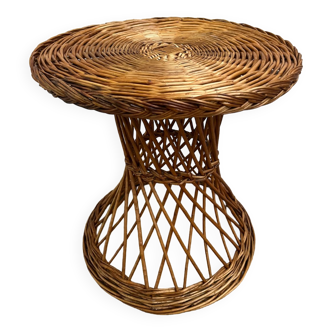 Table ronde d’appoint ou bout de canapé on osier tressé