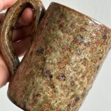 5 mugs en grès pyrite