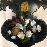 Chaise gondole Napoléon III en bois et papier mâché laqué noir et burgauté