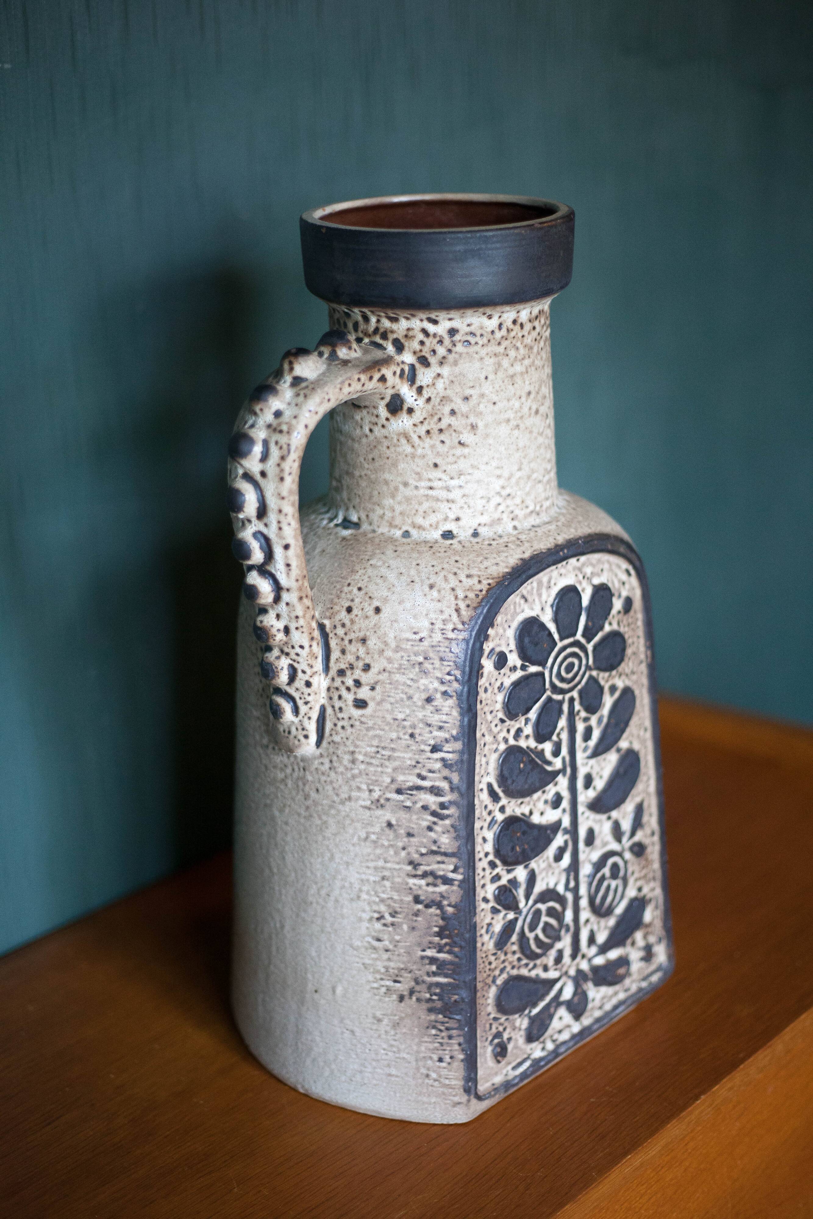 Ceramic vase Germany ,Carstens Tönnieshof Luxus Series Designed by Dieter Peter 70's