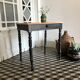 Table d'appoint en bois et noir