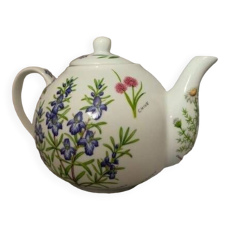 Chinese porcelain teapot