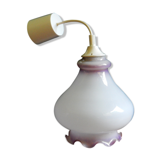 Suspension en opaline blanche et mauve