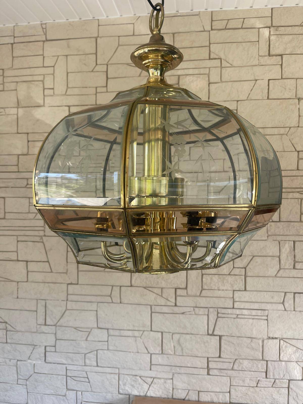 Eight-branch chandelier in beveled glass. 1940s.