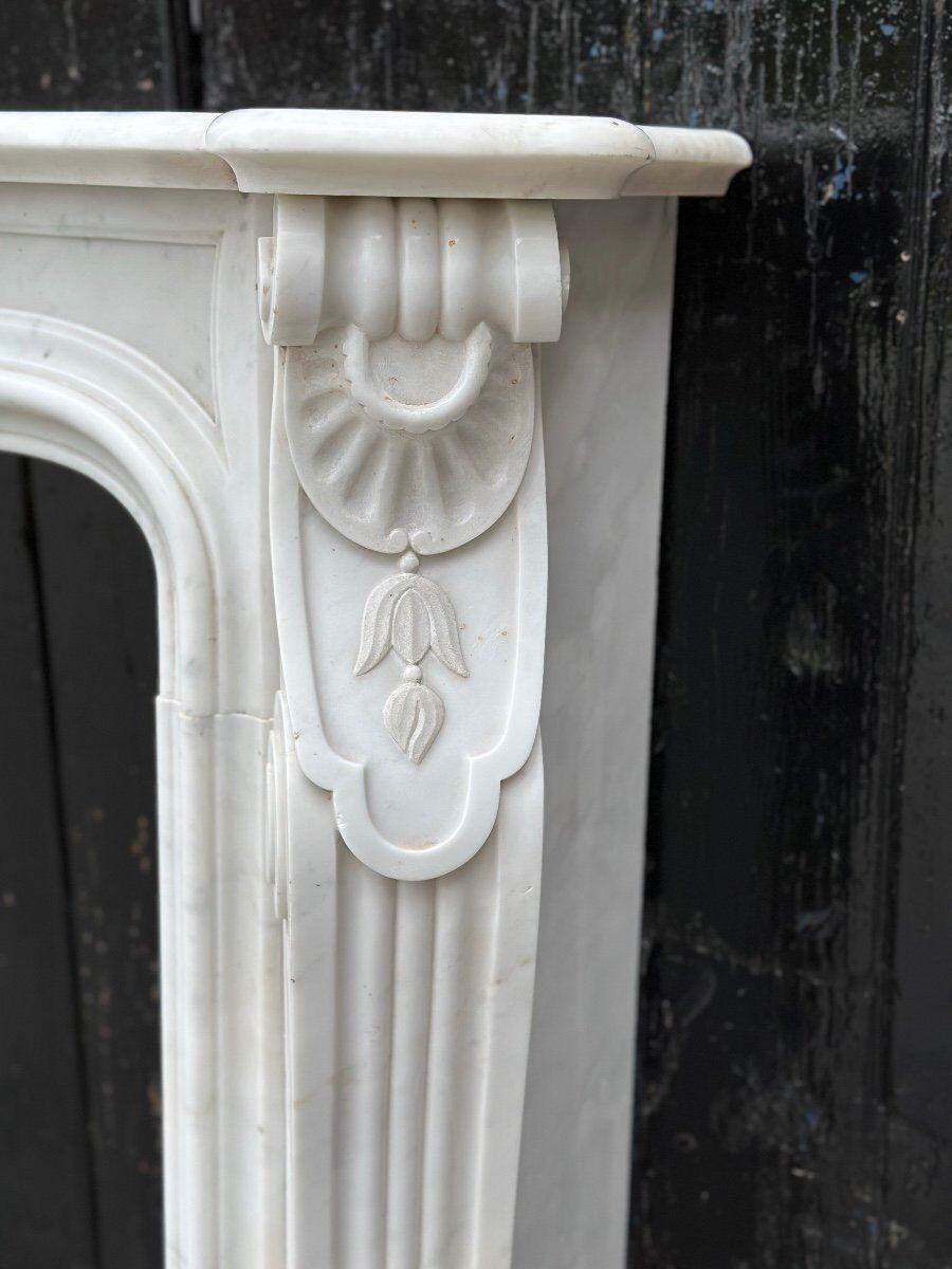 Louis XV style fireplace in white Carrara marble circa 1980