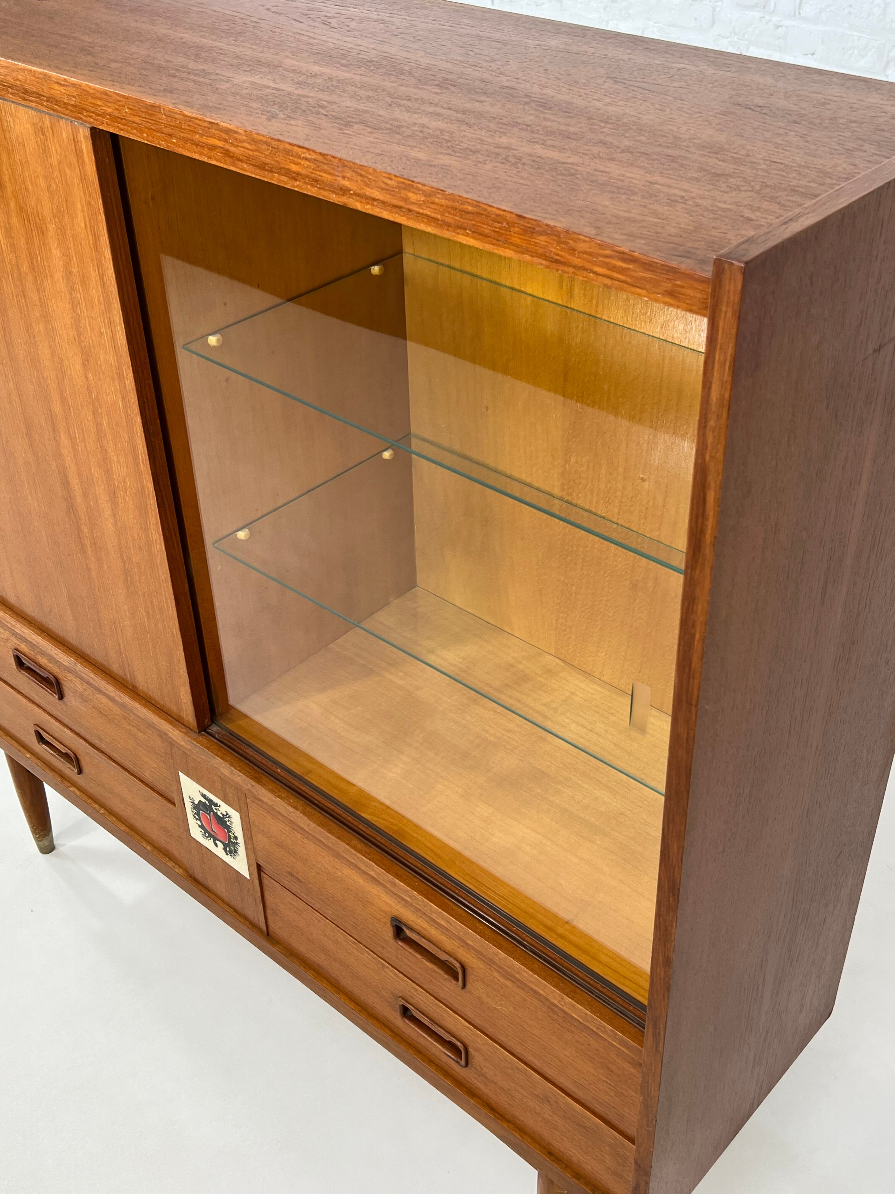 Buffet bar showcase of the 50s - 60s