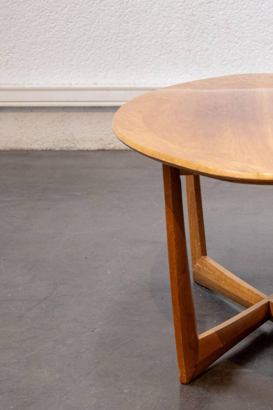 Oval teak coffee table