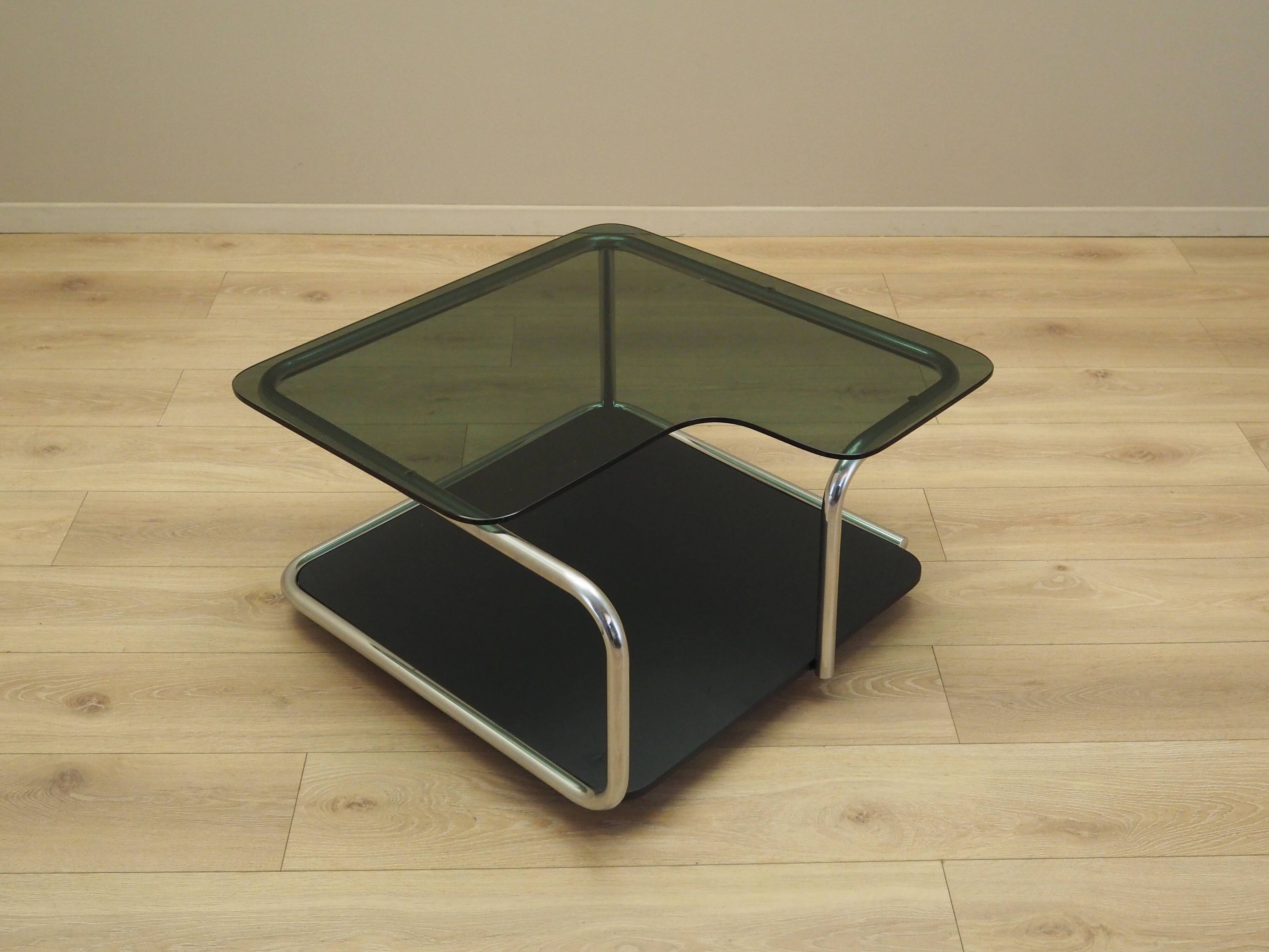 Table basse trolley, design italien, années 1980, production : Italie