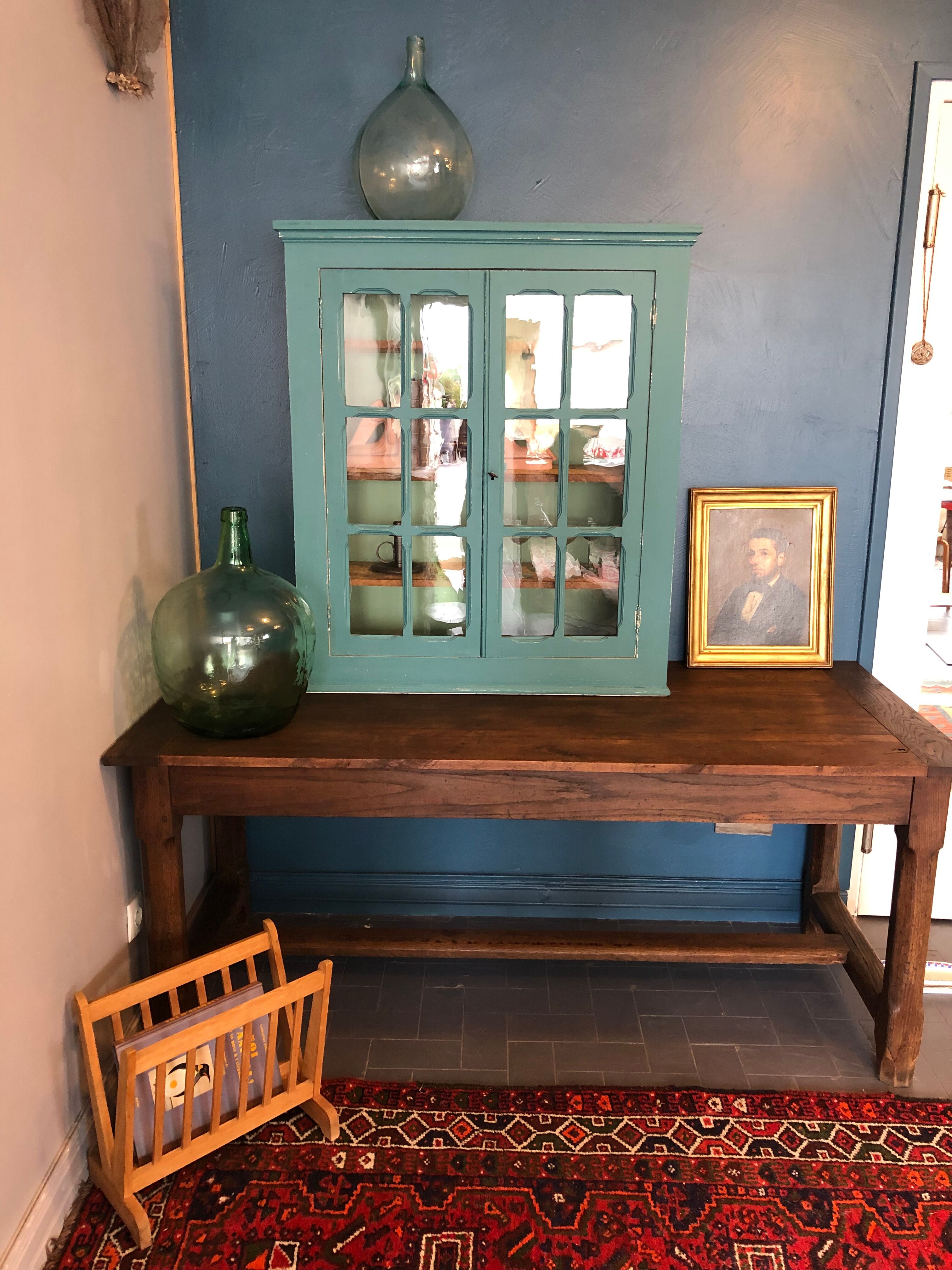 Old window to put down