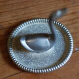 Cup Swan and tin 30s