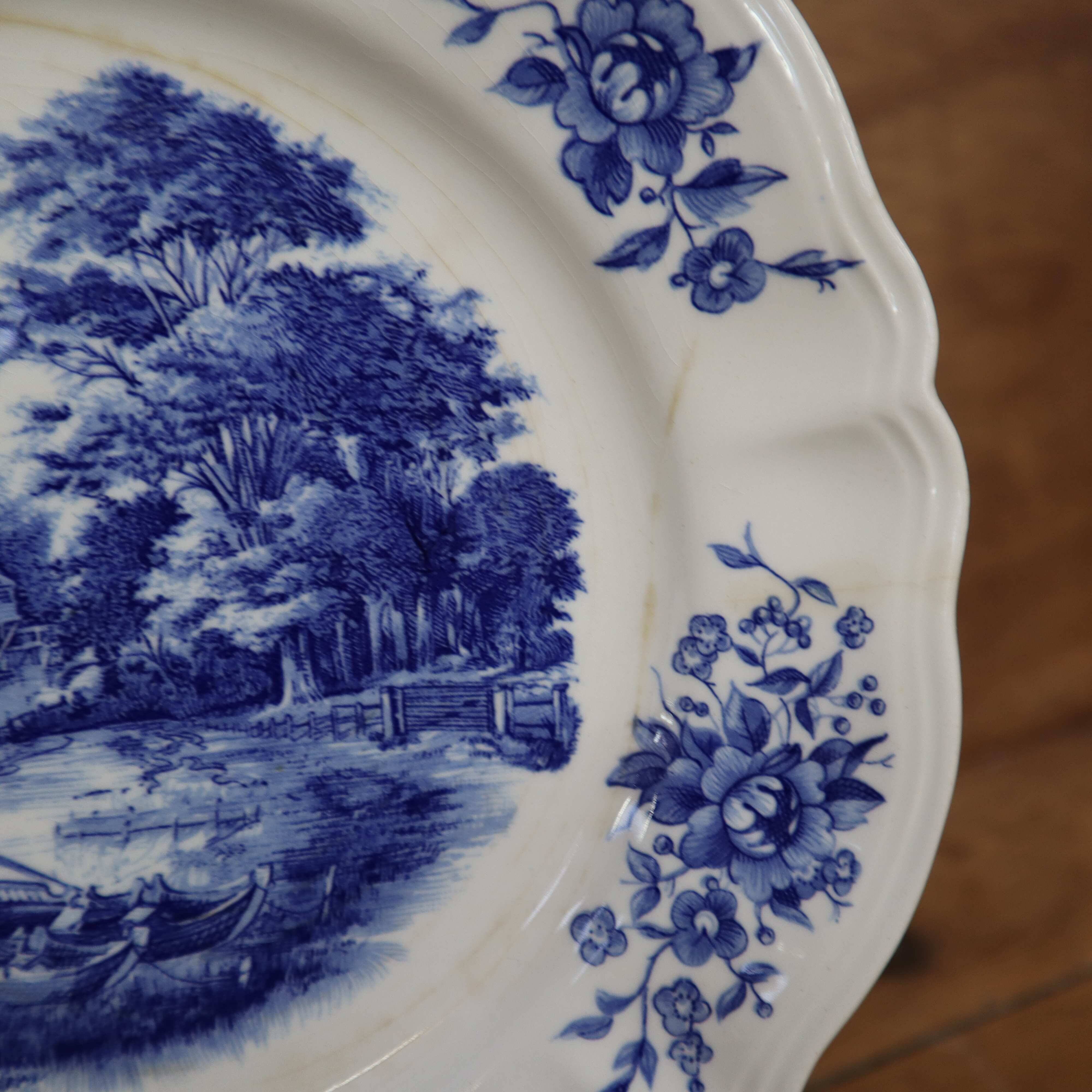 2 assiettes à dessert Sarreguemines modèle Romantic