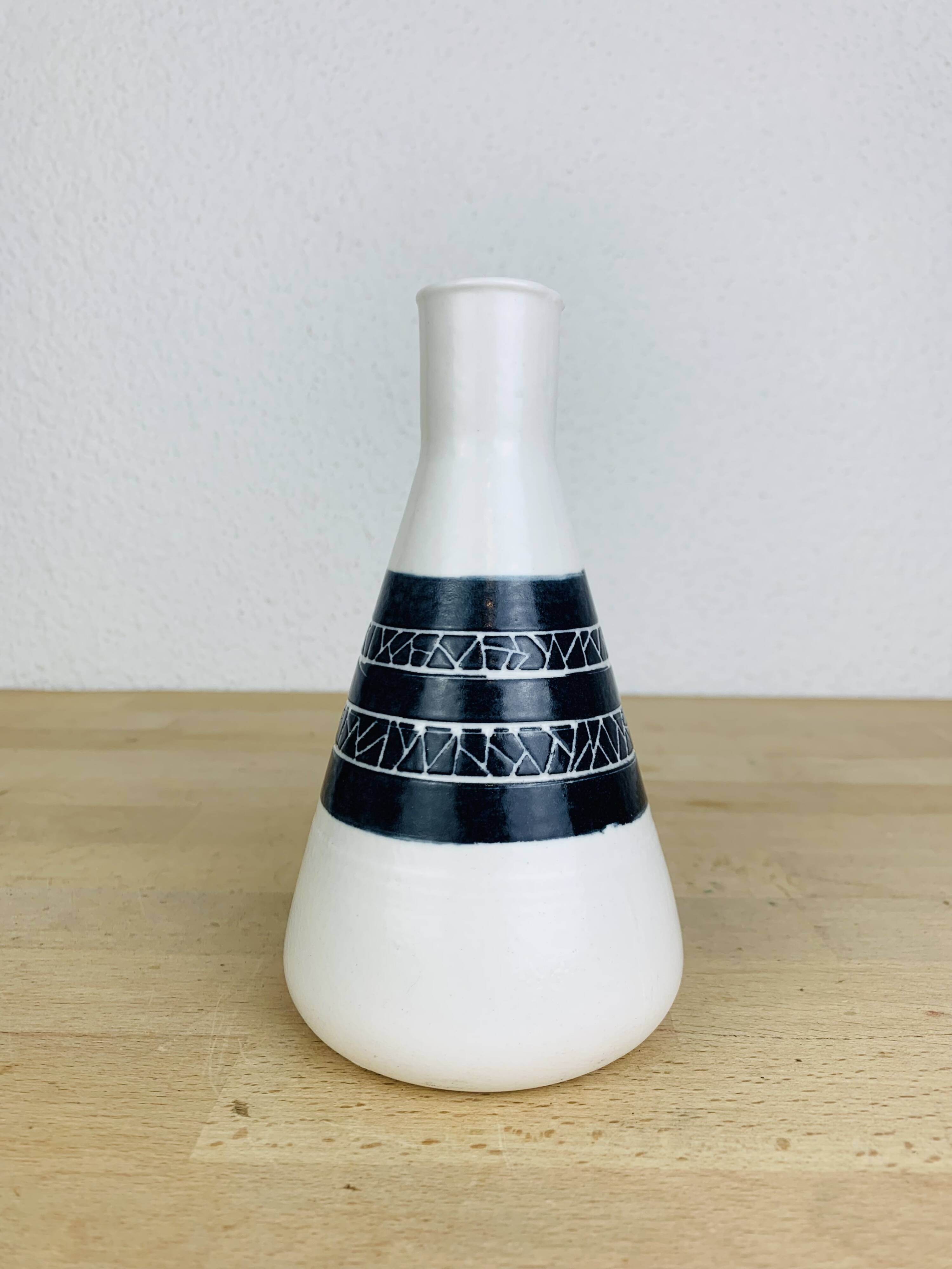 Ceramic vase signed Mat Thoms, 1960s, vintage