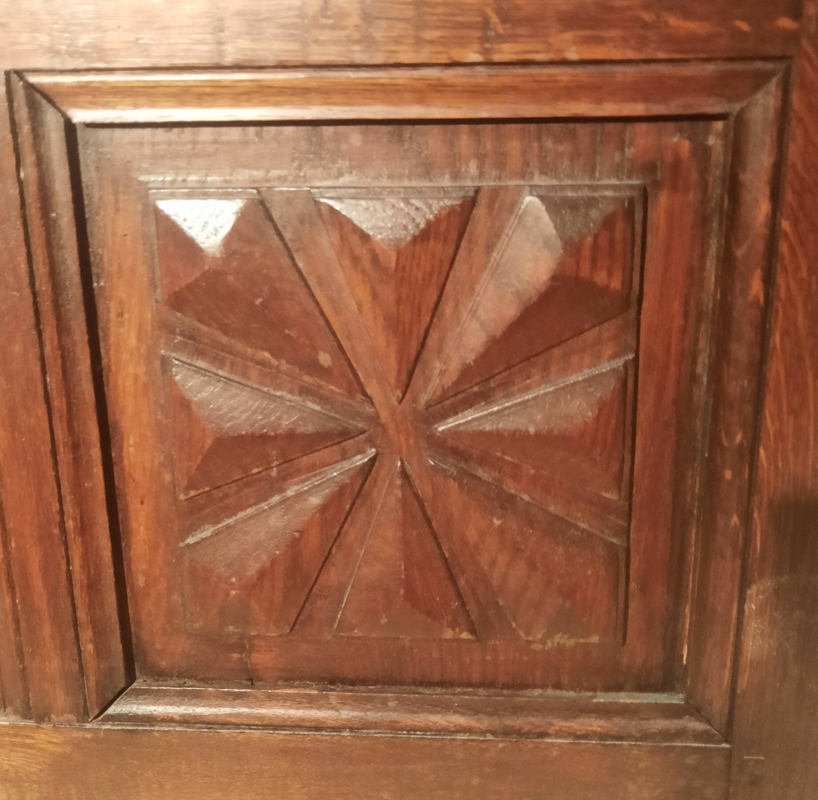 Coffre à pointes de diamant