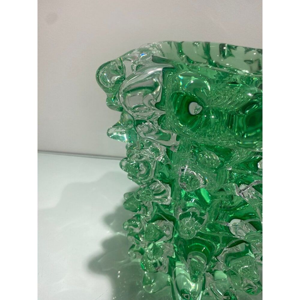 Rostrato green murano glass vase