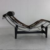 Design icon chair design the LC chaise longue by Le Corbusier