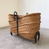 Magazine rack or log rack in straw with brutalist base from the 50s