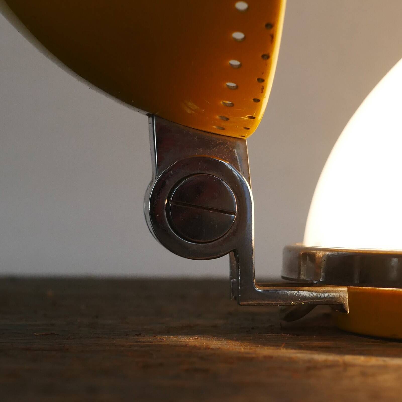 Rare Oyster Table Lamp - 1970s Candle Production - Studio Arké Design