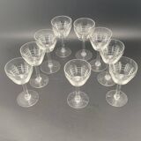 Aperitif glasses with chiseled petal pattern
