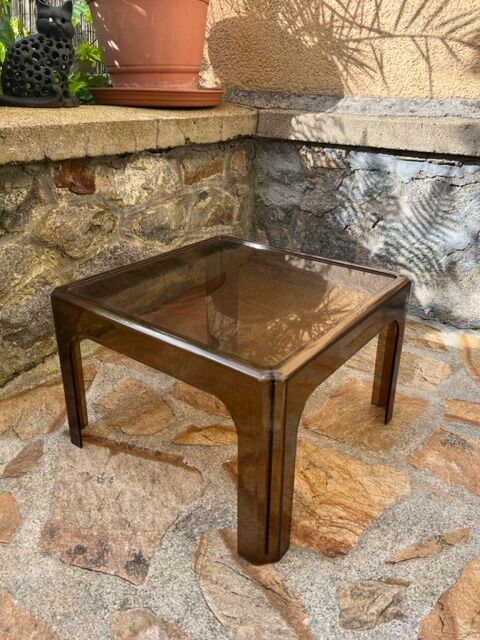 Coffee table 1970 translucent plexi brown