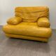 Fauteuil cuir jaune Rochebobois années 80/90
