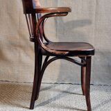 Curved wooden office chair from the 1930s attributed to Thonet.
