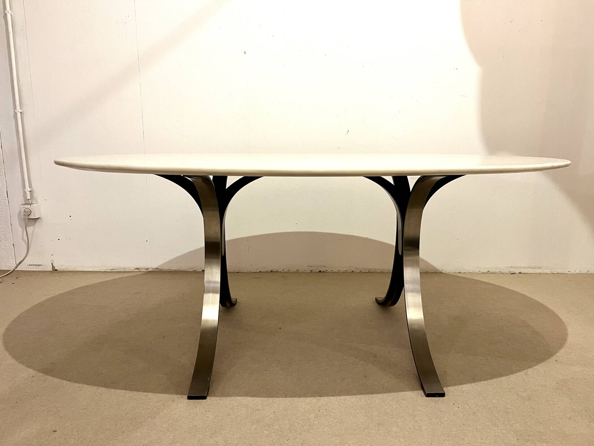 Table Tecno, marble, by Osvaldo Borsani and Eugenio Gerli, Italy, 1968