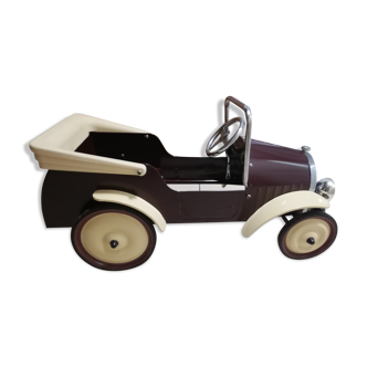 Children's pedal car