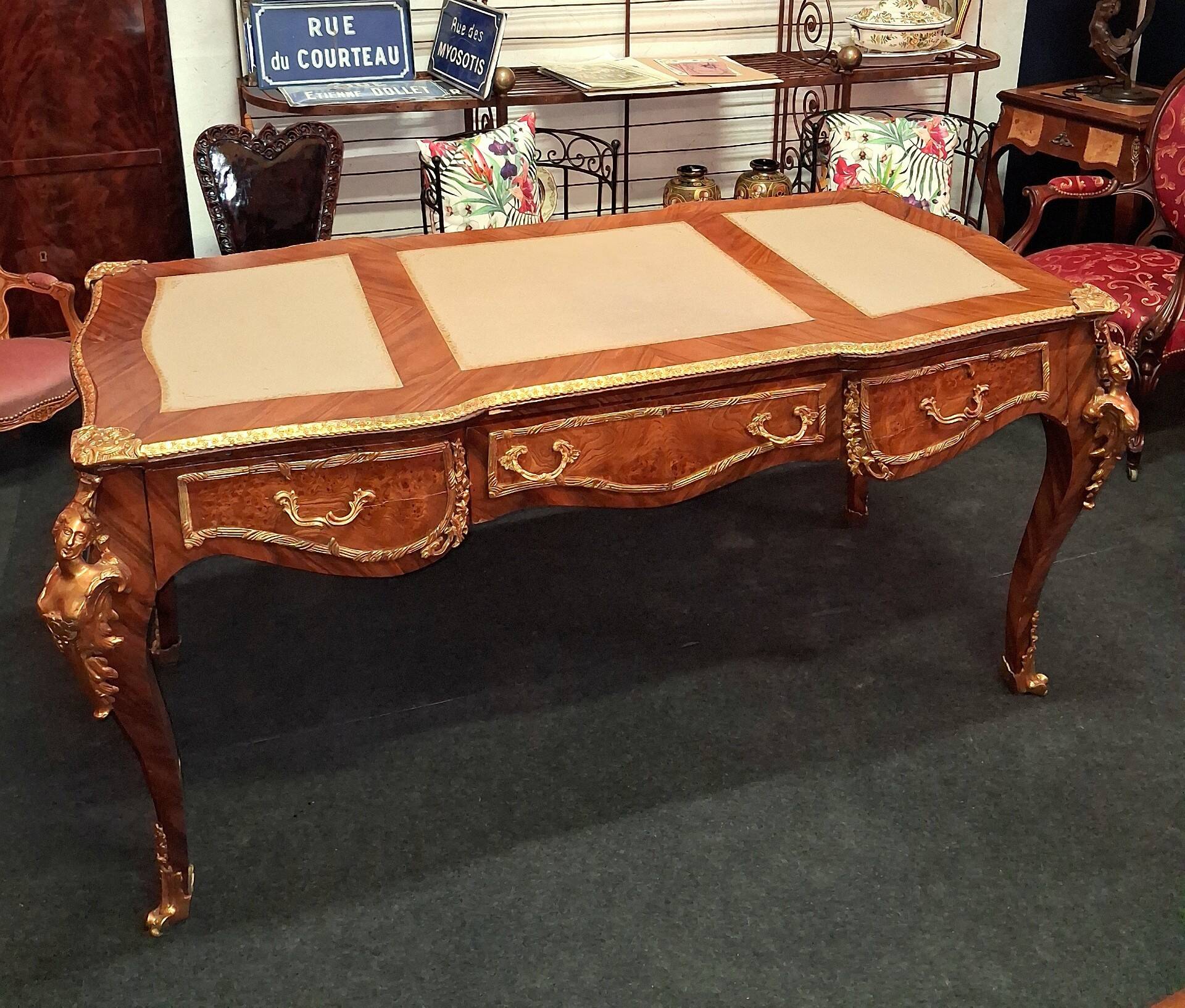 Large flat desk in the Louis XV style
