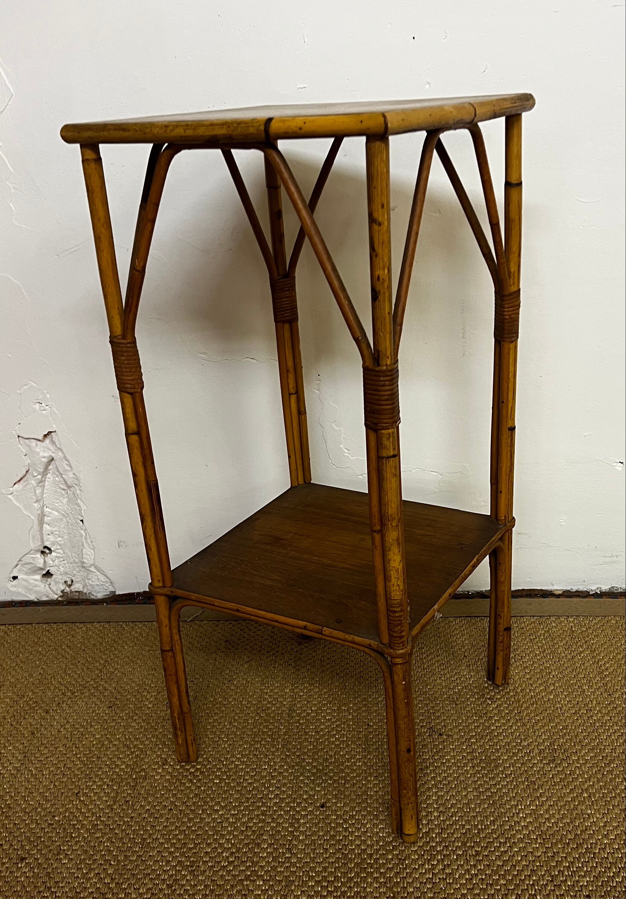 Rattan and bamboo selette