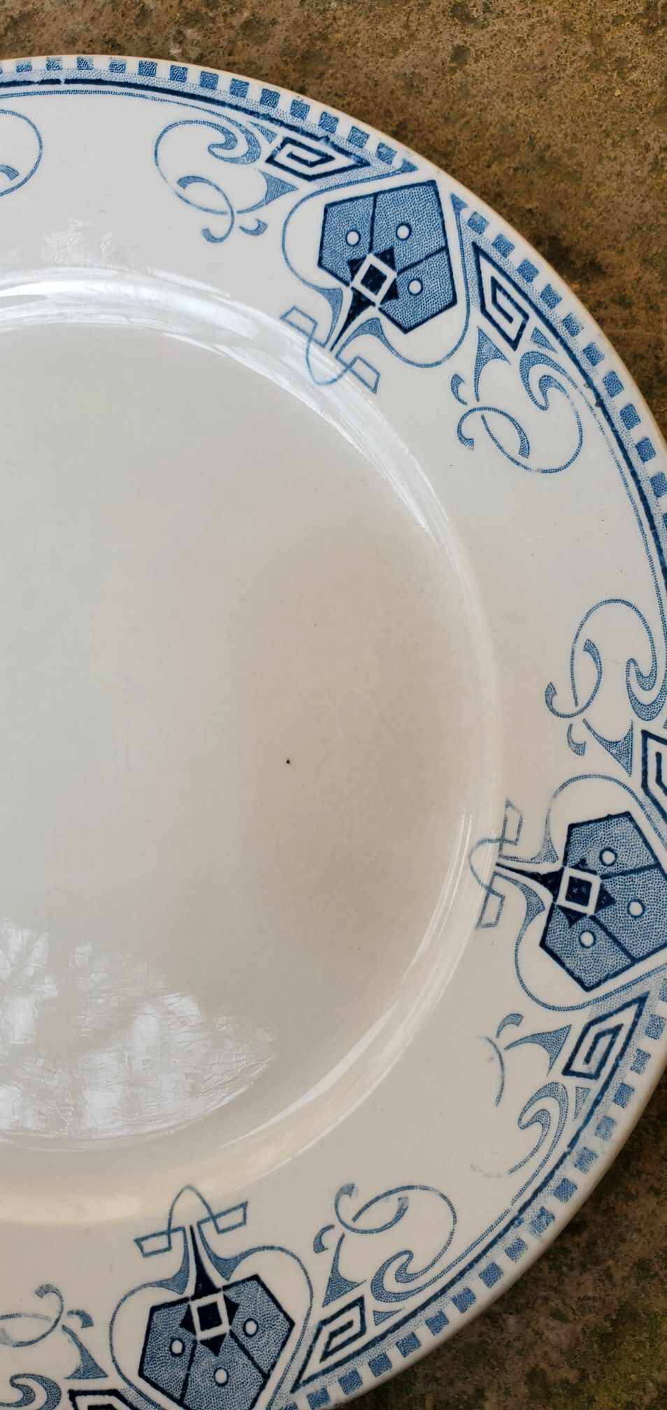 U&C Sarreguemines flat plate Germaine model